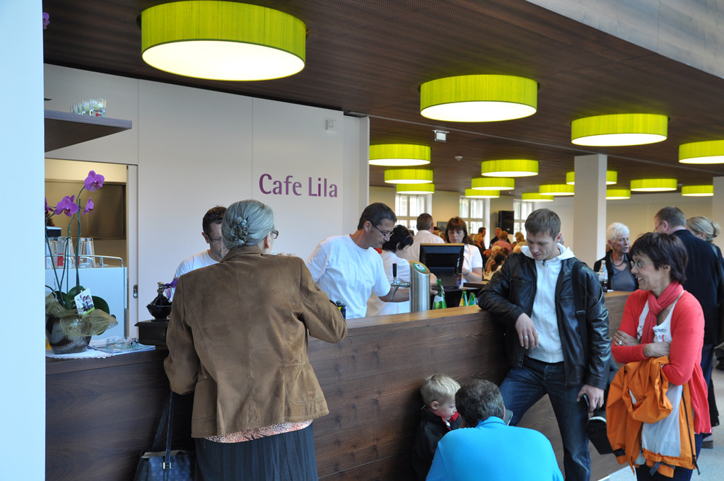 cafe lila_JPG-1308518398