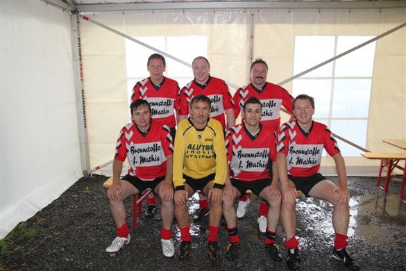 Team Powder_JPG-1308555972