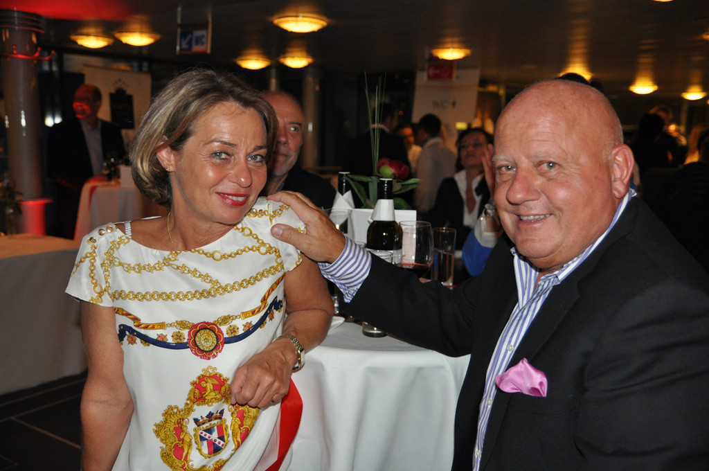 mogaeste2_jpg-1308570248