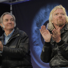 Branson präsentiert Flieger