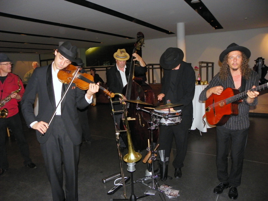 111_5452_JPG-1308853256