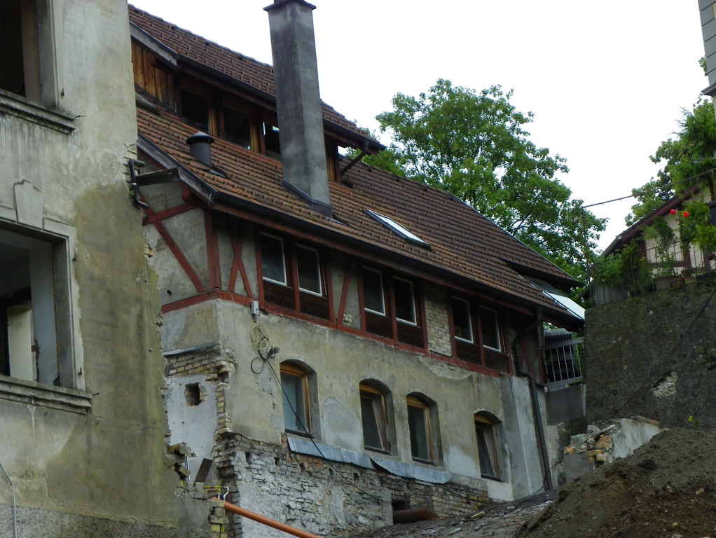 6_6_11 195_jpg-1308869985