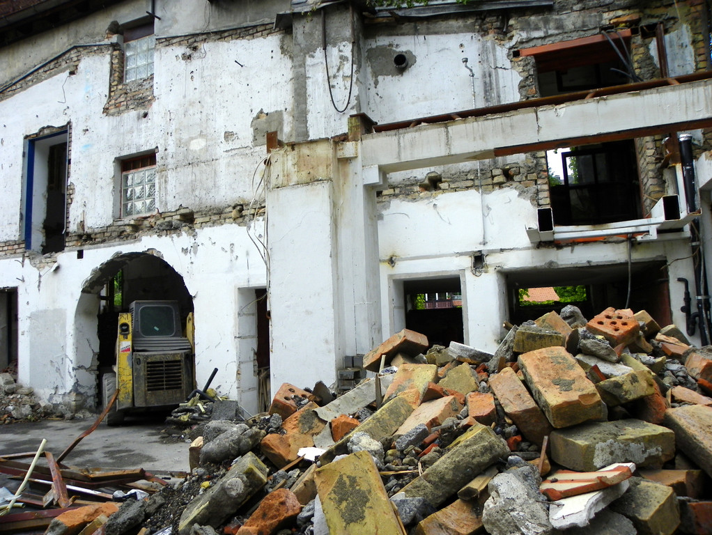 6_6_11 212_jpg-1308870232