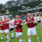 09.jpg