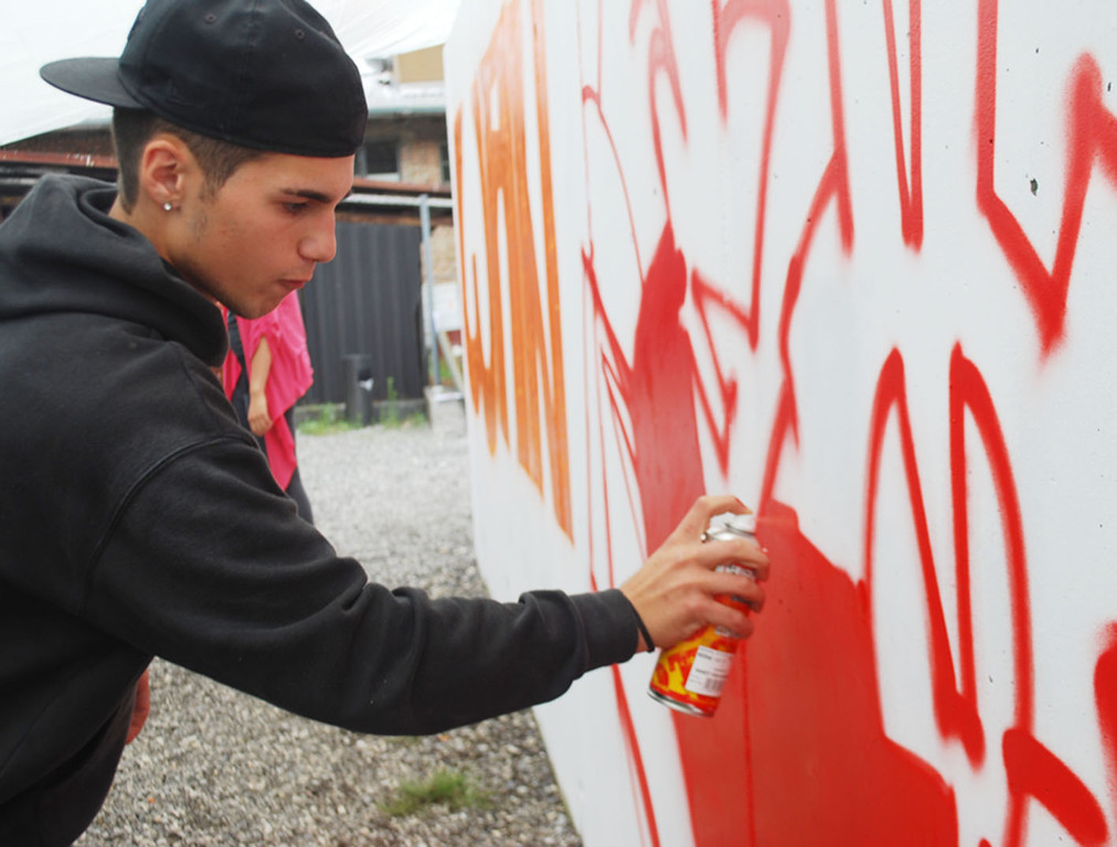 OJAH4a_jpg-1309079539