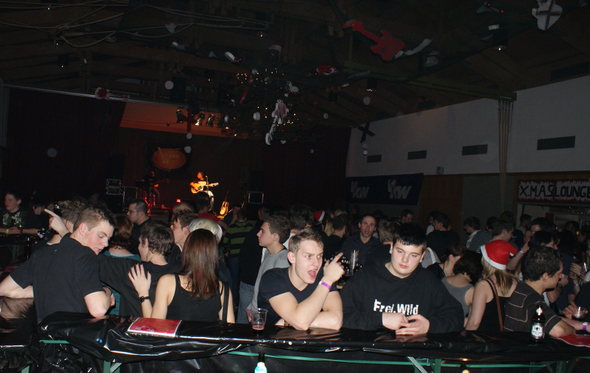 X-Mas Rock - Saal.JPG
