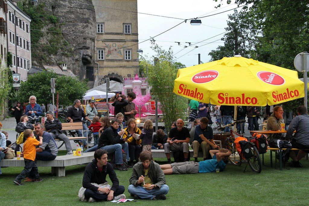 25062011fmt_streetlifefm_01.jpg