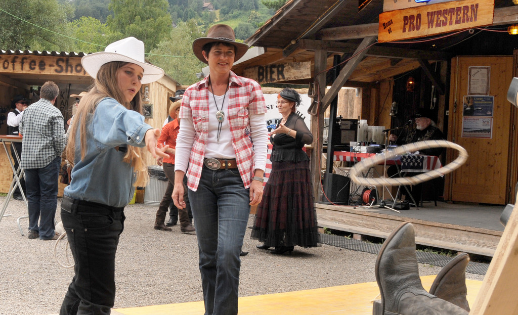 Pro Western 54_jpg-1309082029