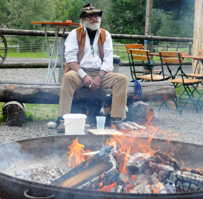 Pro Western 77_jpg-1309082108
