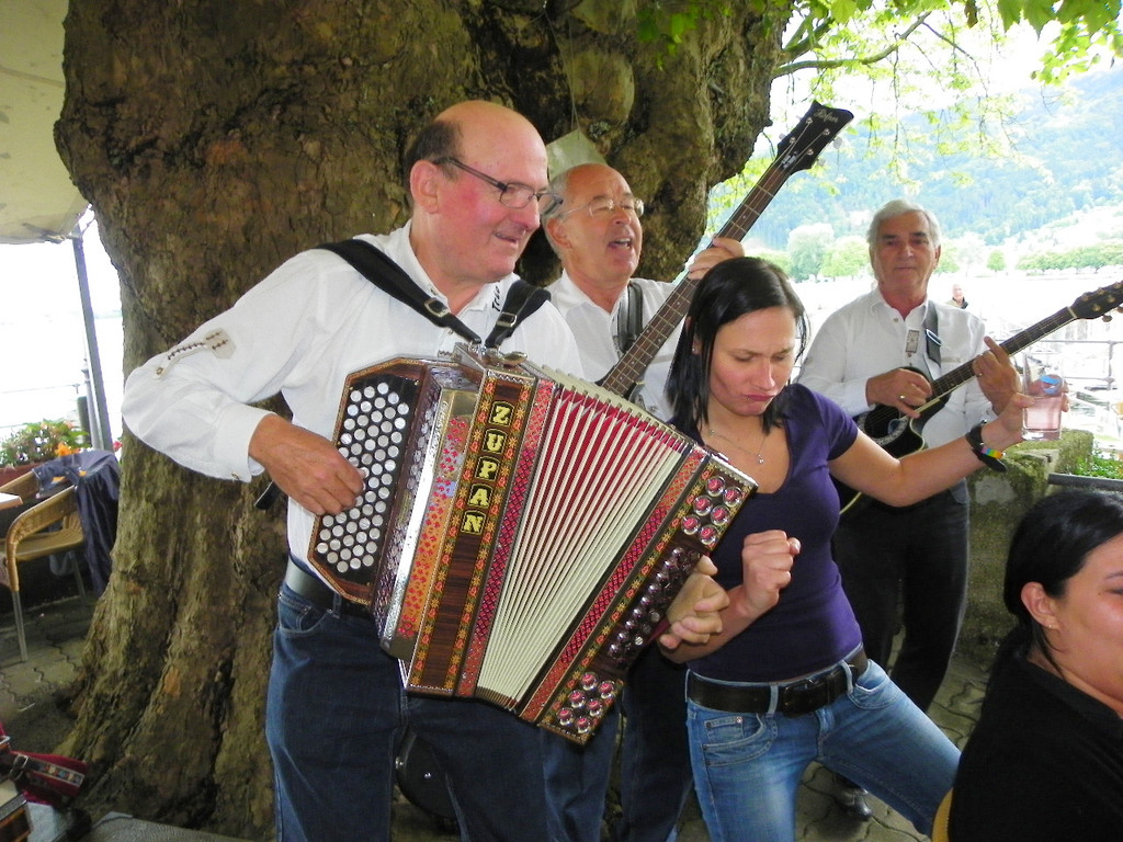 111_5688_JPG-1309127866