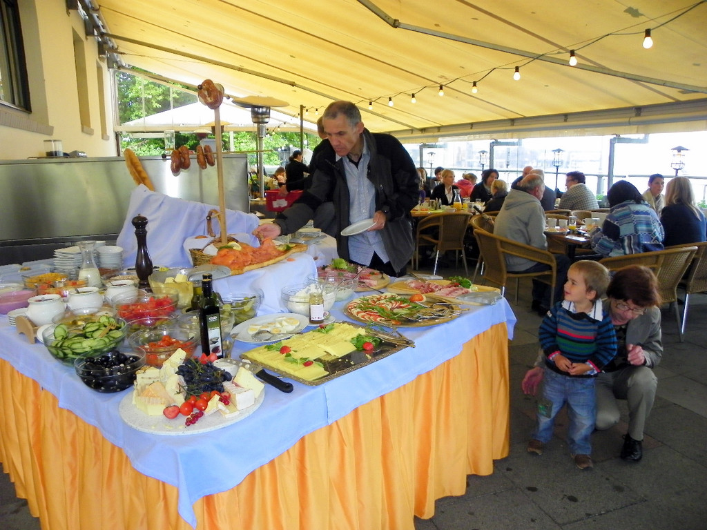 111_5702_JPG-1309127929