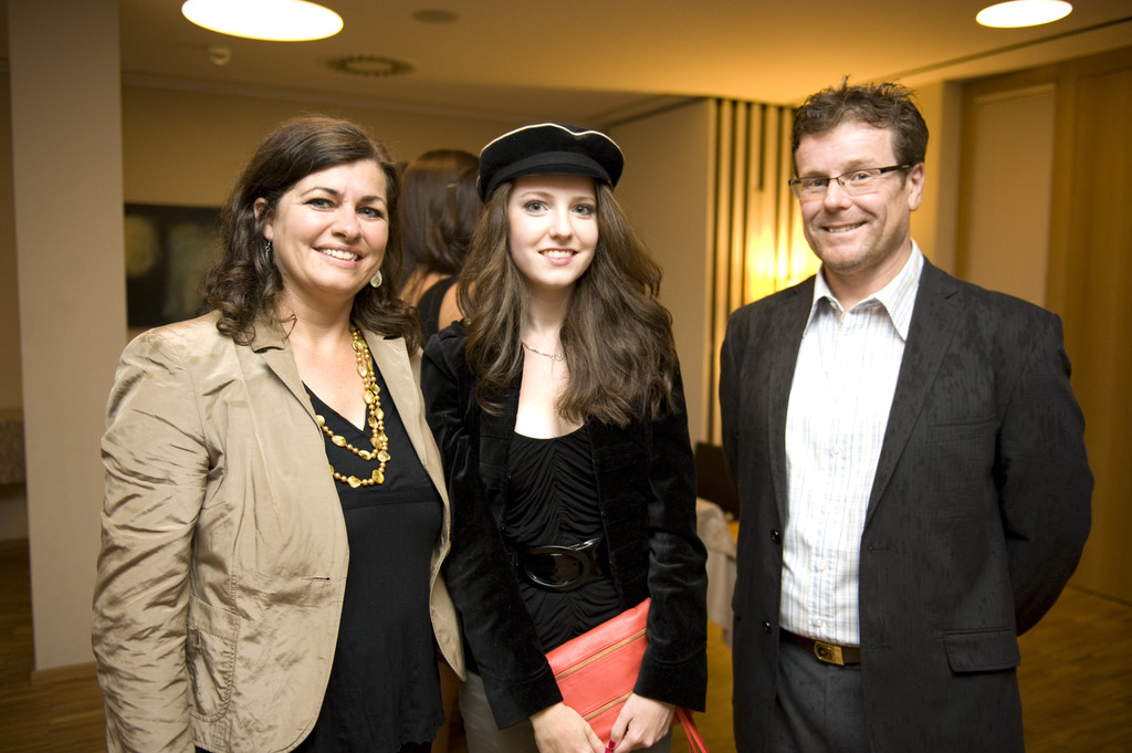Astrid_ Anja und Edgar Gerer _v_l__ 8a BG Lustenau_jpg-1309166499