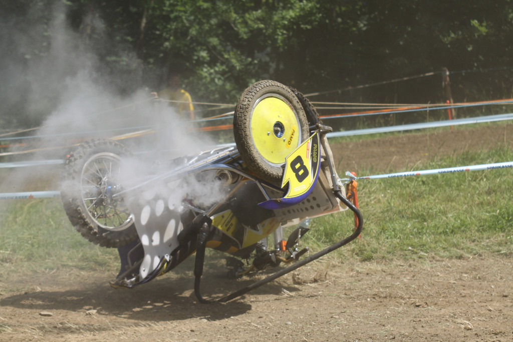 Moto Cross 2  011 514_jpg-1309176981