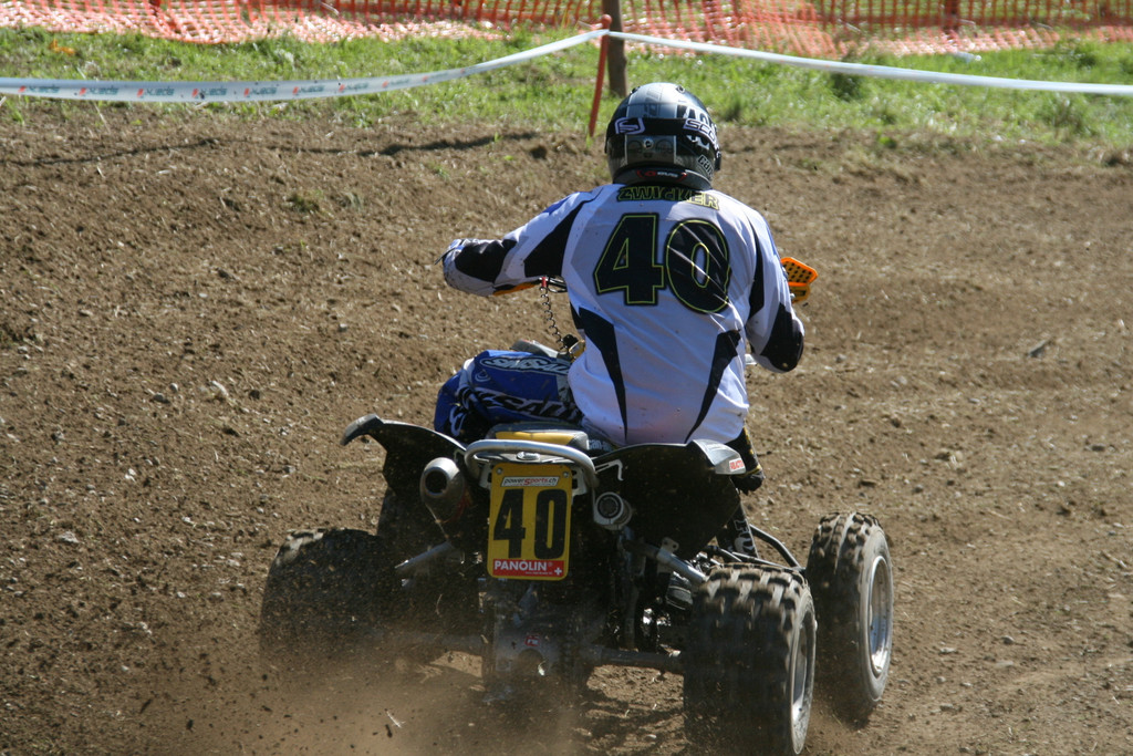 Moto Cross 3  011 201_jpg-1309177754