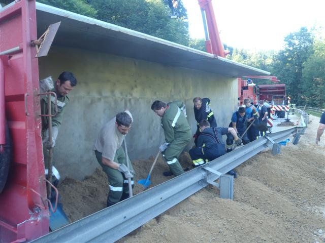 20110627_-_FF_Tragwein_-_VU_HP_-_008.jpg