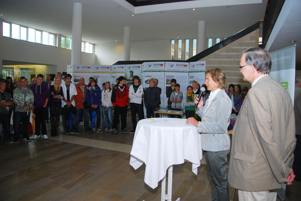 schoolbiker17_jpg-1309448109