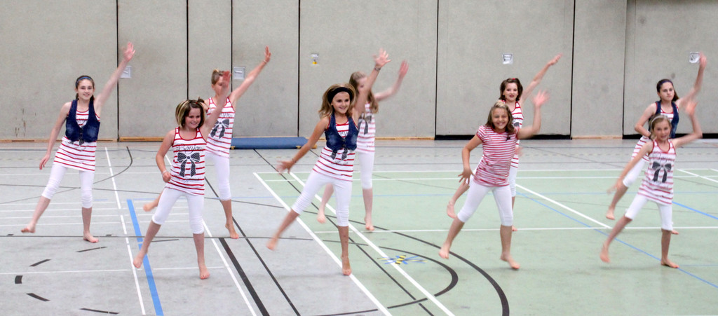 Tanz-Fr-24062011_0147_JPG-1309554488