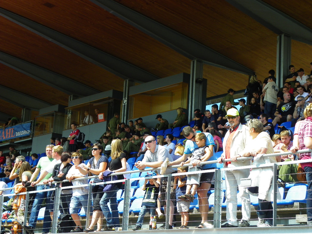 111_7640_JPG-1309687123