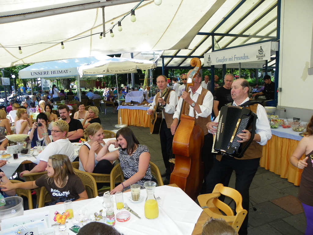 111_7000_JPG-1309688623