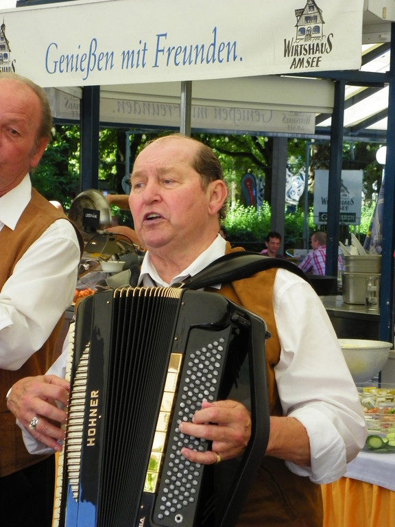 111_7009_JPG-1309688667