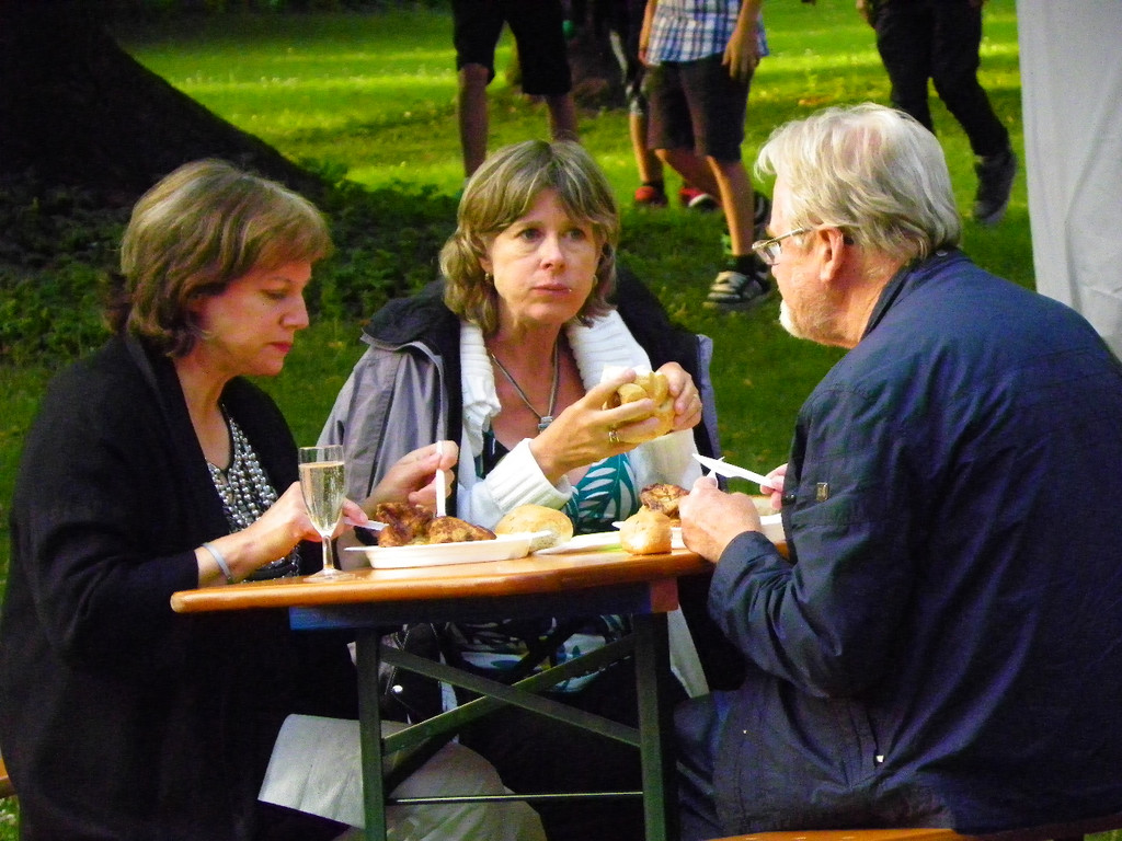 111_8523_JPG-1309689474