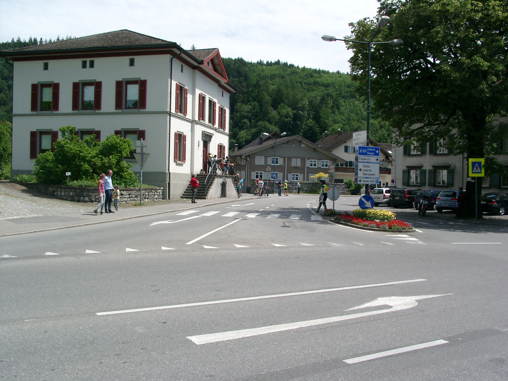 01010614_JPG-1309707798