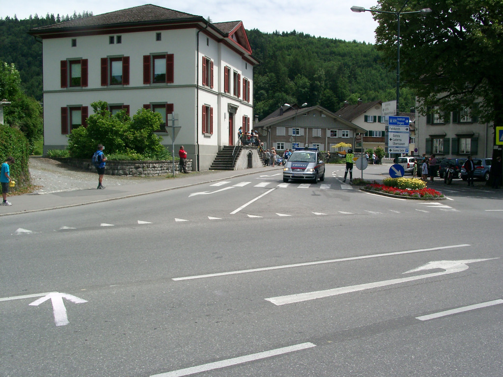 01010618_JPG-1309707857