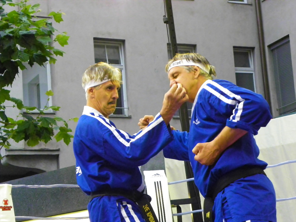 111_6832_JPG-1309713864