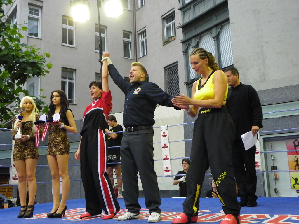 111_6673_JPG-1309713562