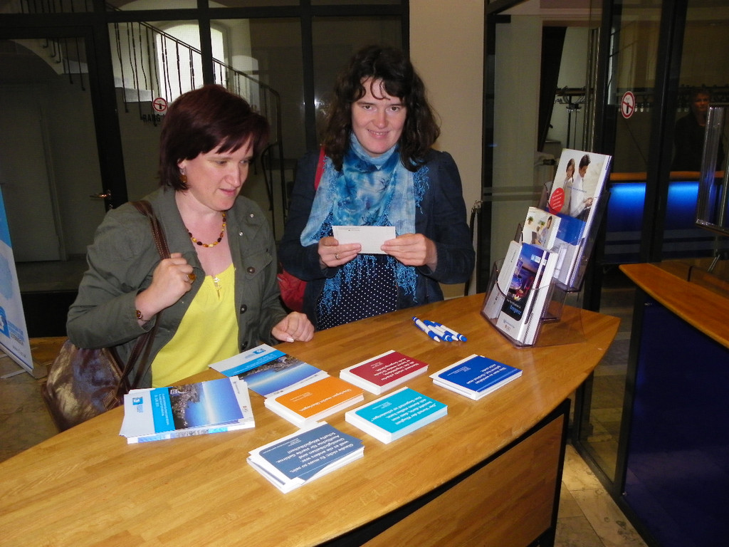 111_7352_JPG-1309726418