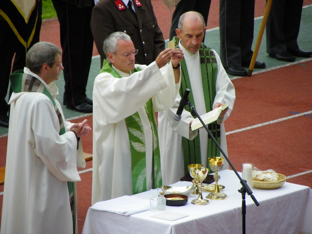 111_8549_JPG-1309727956