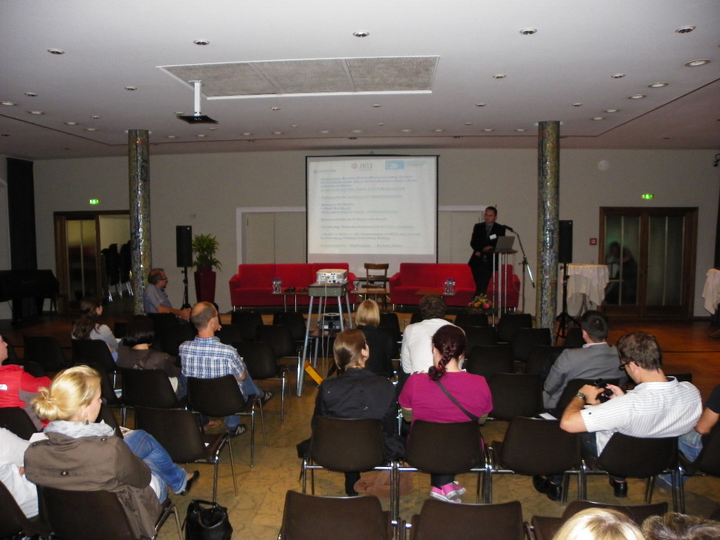 111_7343_JPG-1309728187