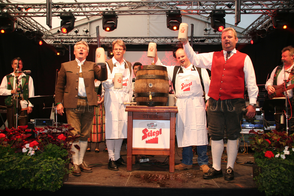 2011_07_01 Bieranstich IMG_9949 10x15.jpg