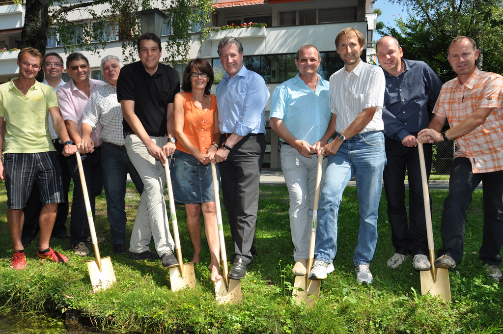 spatenstich dorfbach1_jpg-1309865809