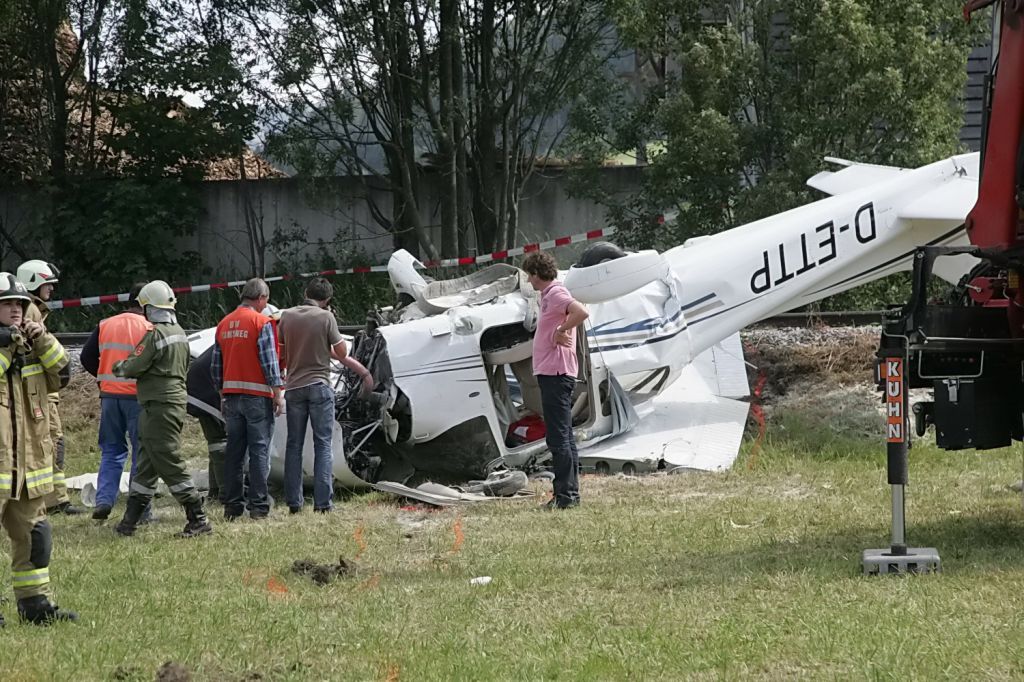 normal_06072011flugzeugffaktivnews_113.jpg