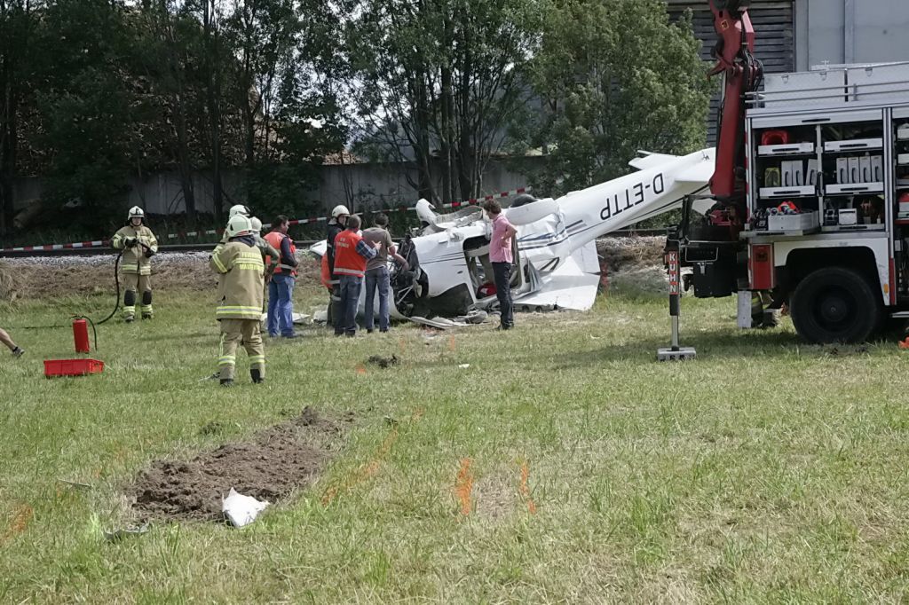 normal_06072011flugzeugffaktivnews_115.jpg