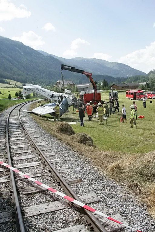 normal_06072011flugzeugffaktivnews_135.jpg
