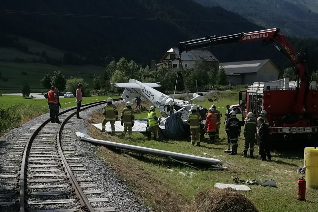 normal_06072011flugzeugffaktivnews_147.jpg