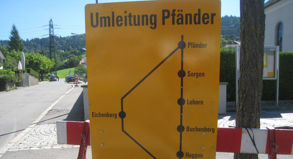 Lochau VOL Pfaenderstrasse SPERRE Aufmacher_jpg-1310136922