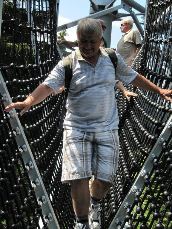 Skywalk-festhalten2_JPG-1310236274