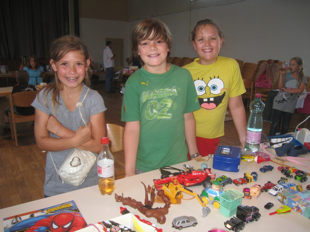 Flohmarkt KINDER 09-07-2011 _7__jpg-1310308202