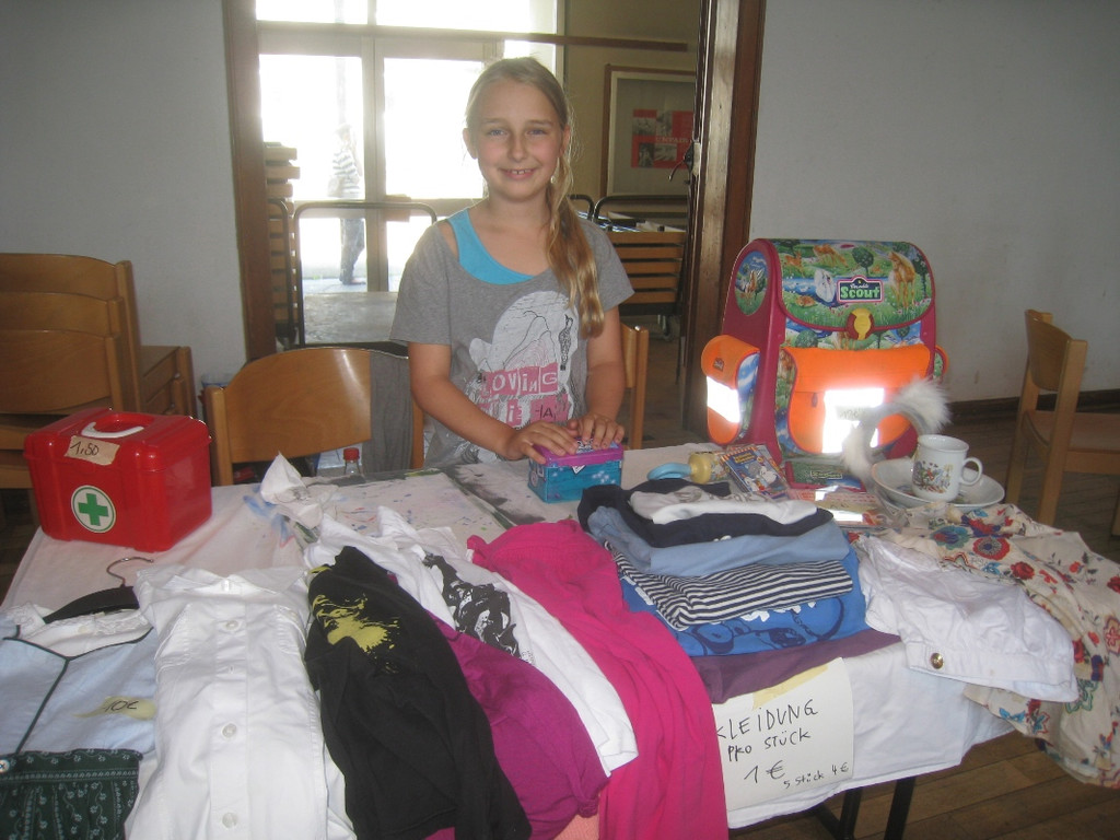 Flohmarkt KINDER 09-07-2011 _10__jpg-1310308232