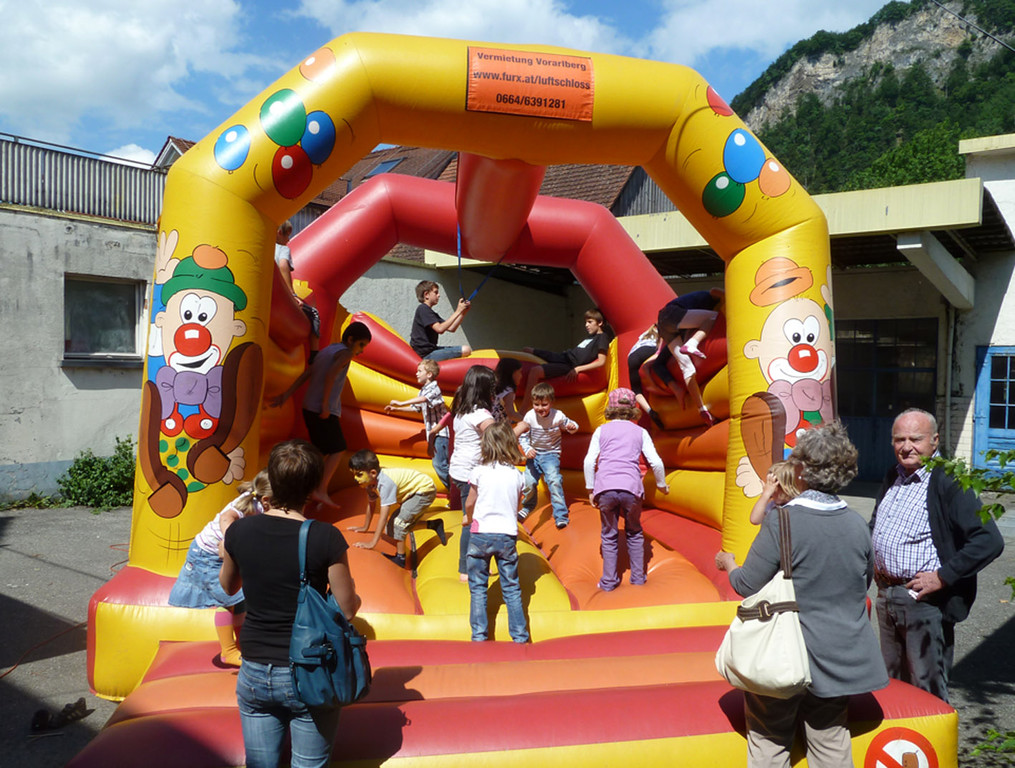 Fest1Huepfburg_jpg-1310572987