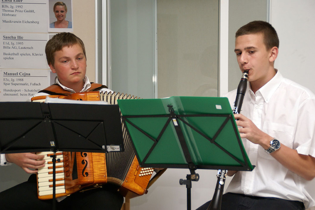 StreetMusicProject20111_jpg-1310640969