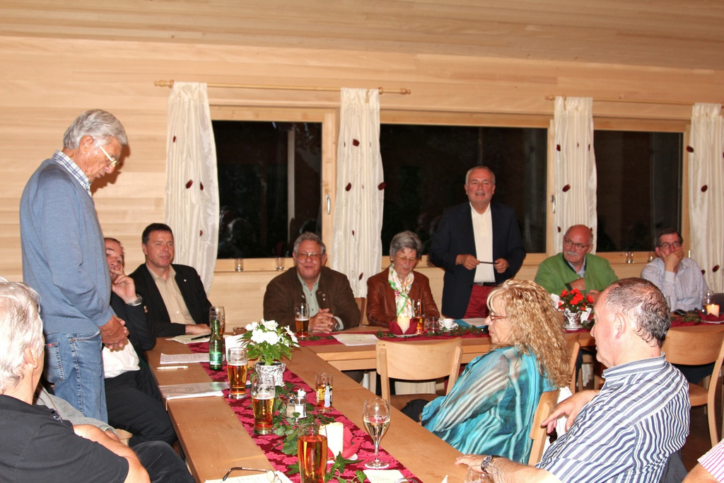 KOE_Wildpark JHV 18_jpg-1310646903