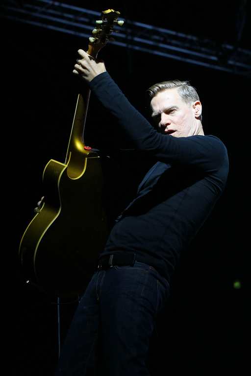 Bryan Adams21.jpg