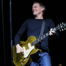Bryan Adams18.jpg