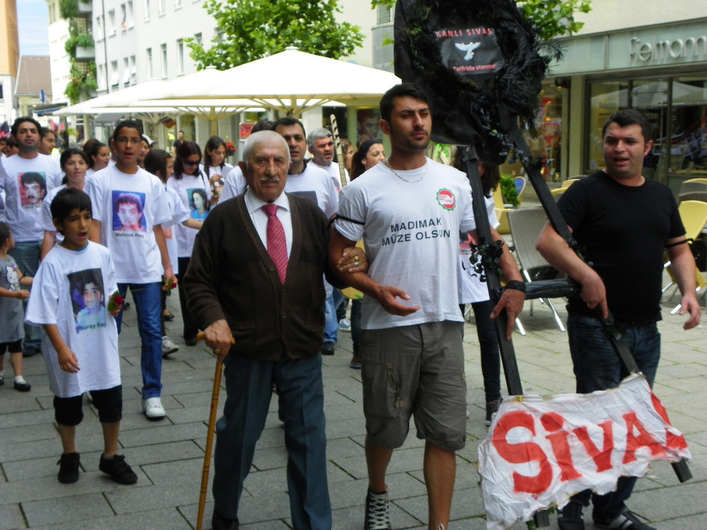 6_6_11 192_jpg-1310854964