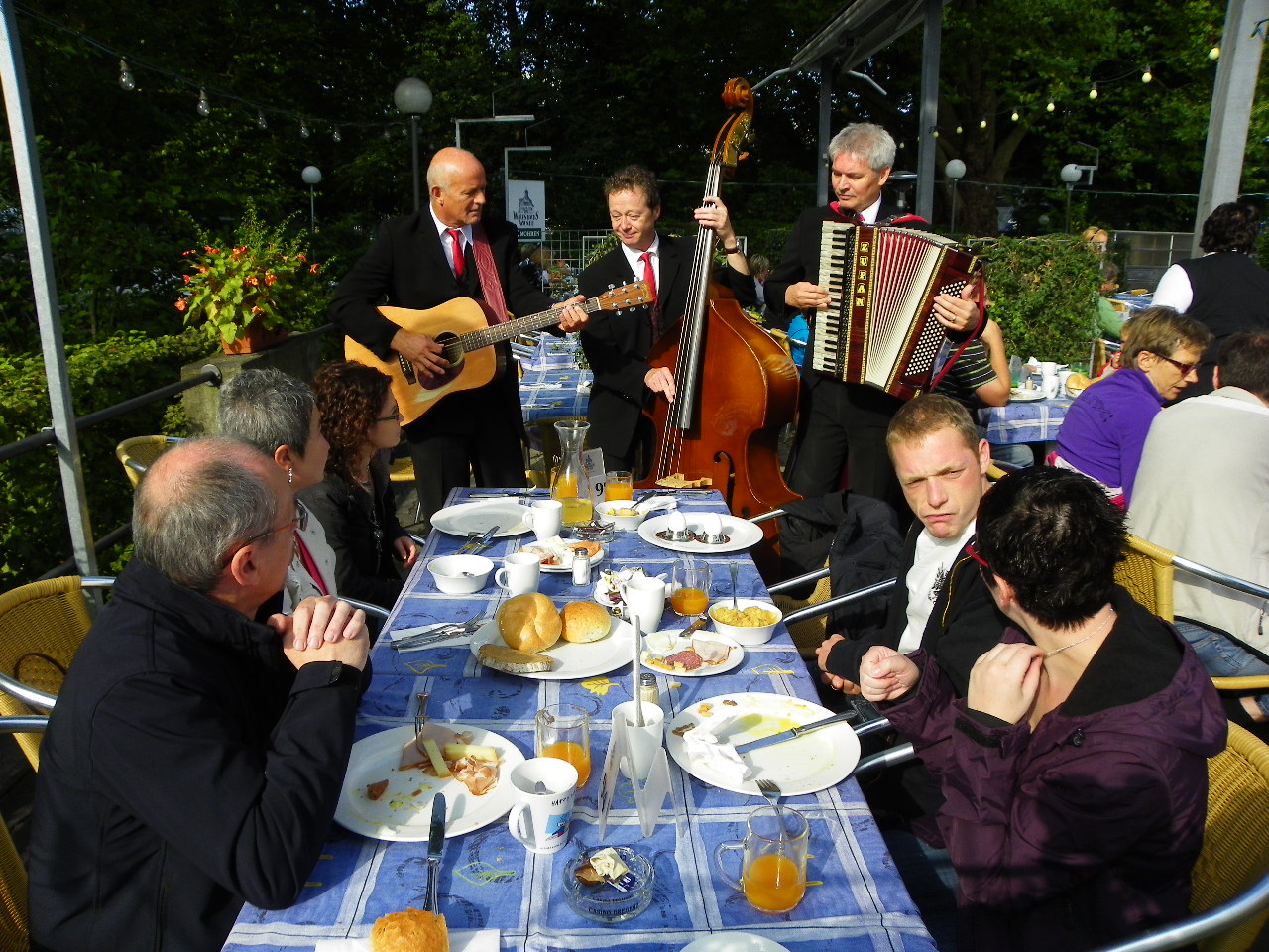 105_9354_jpg-1310855500