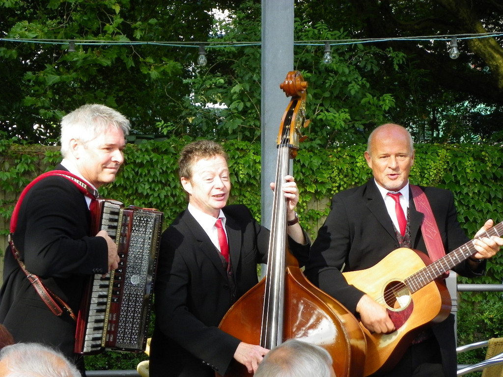 105_9385_jpg-1310855560